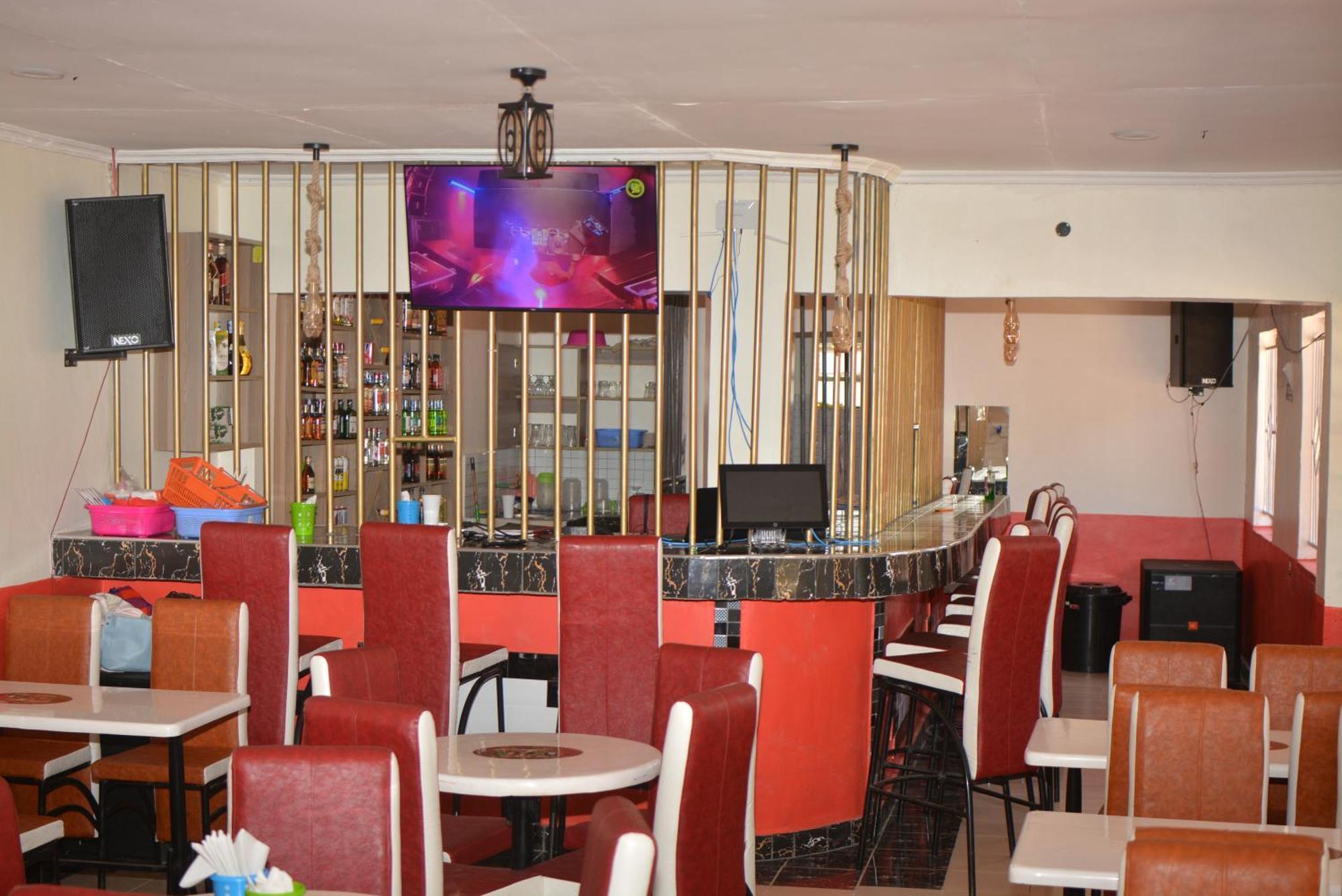 فندق The Farm Bar And Restaurant Kakamega المظهر الخارجي الصورة